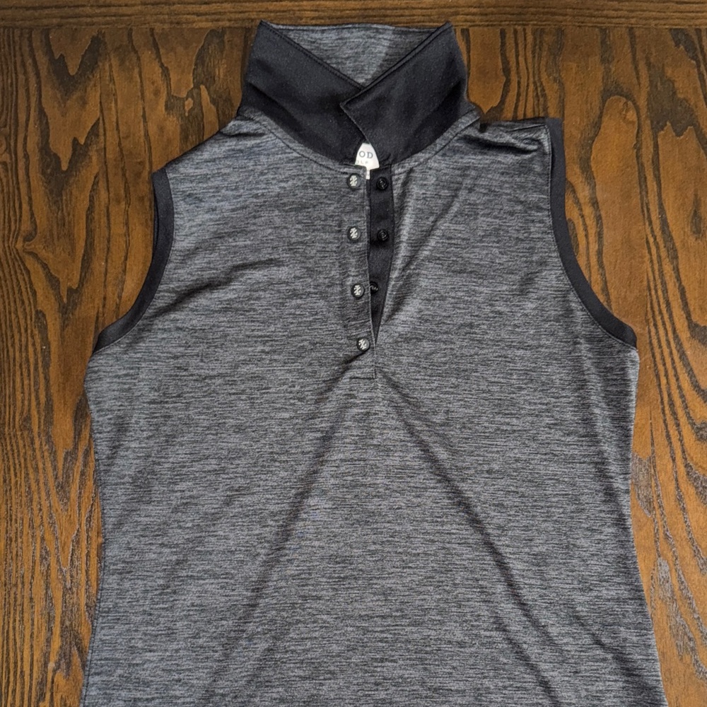 IZOD Golf Gray Sleeveless Top with Black Trim